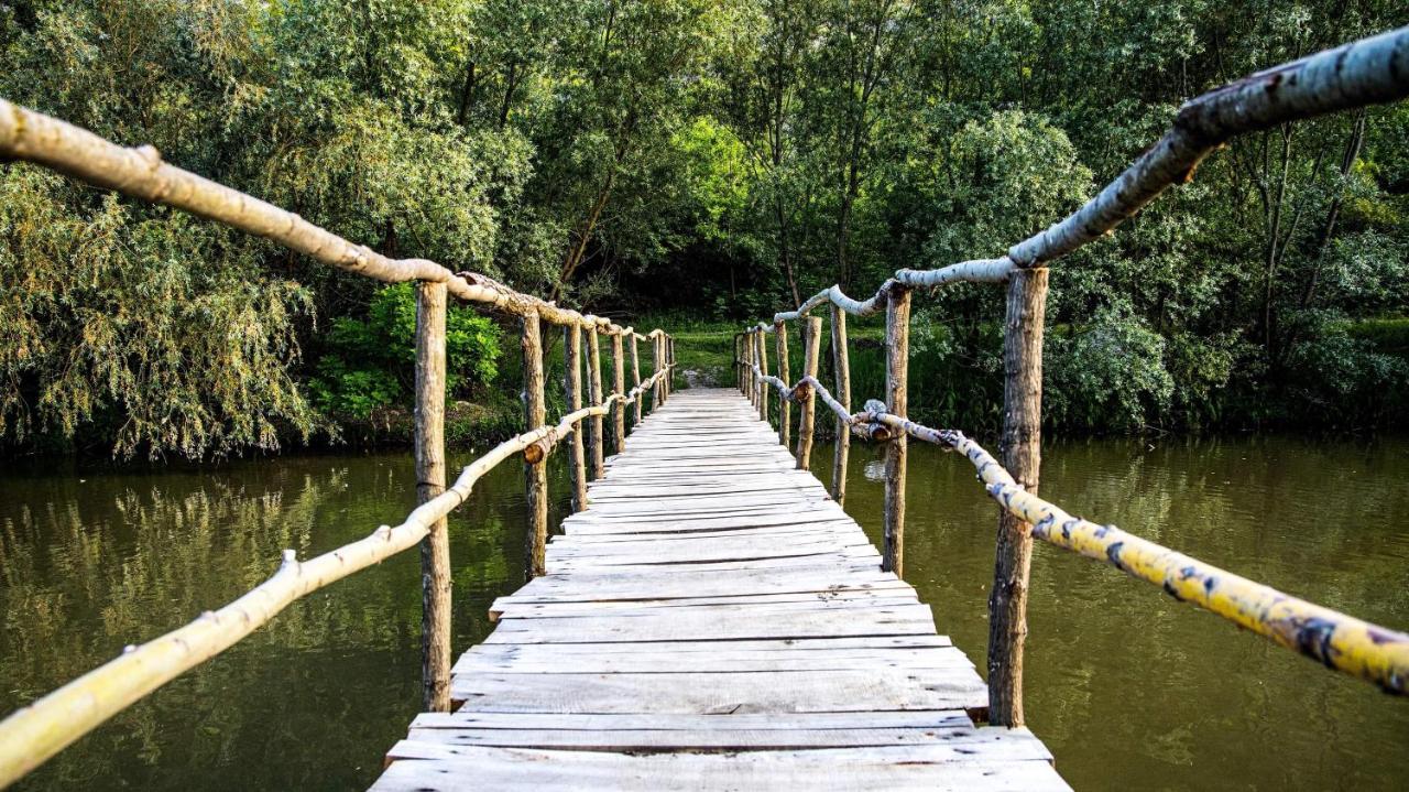 Casa Agricultorului Varzari Butuceny Esterno foto